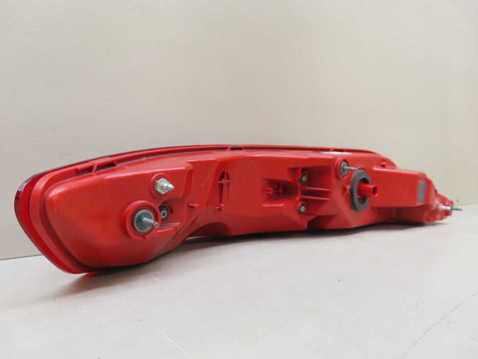 2015-2019 LINCOLN MKC REAR RIGHT PASSENGER SIDE TAIL LIGHT OEM