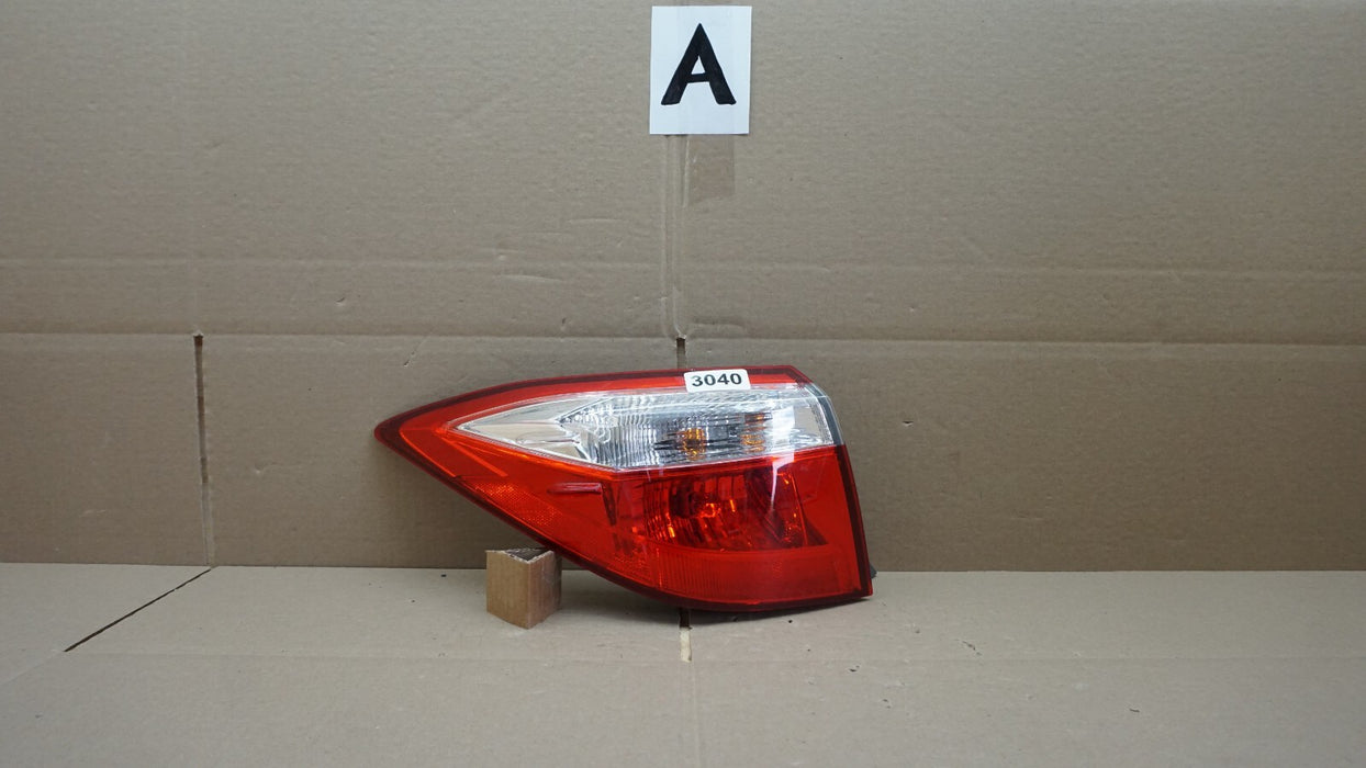 2014-2016 TOYOTA COROLLA REAR LEFT DRIVER SIDE OUTER TAIL LIGHT BRAKE LAMP OEM