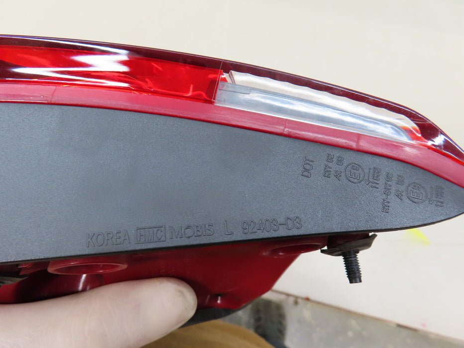 2016 2017 2018 HYUNDAI TUCSON REAR LEFT DRIVER TAIL LIGHT INNER OEM 92403-D3