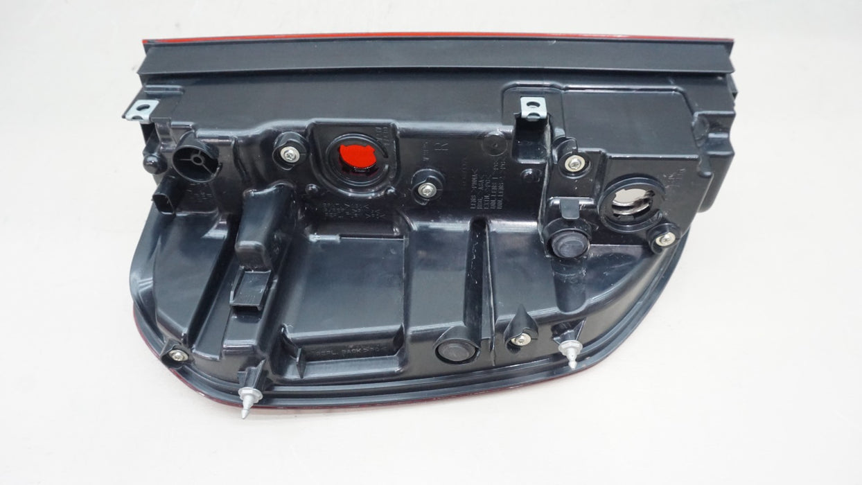 2017-2021 HONDA RIDGELINE REAR RIGHT PASSENGER SIDE LIGHT TAILLIGHT LAMP OEM