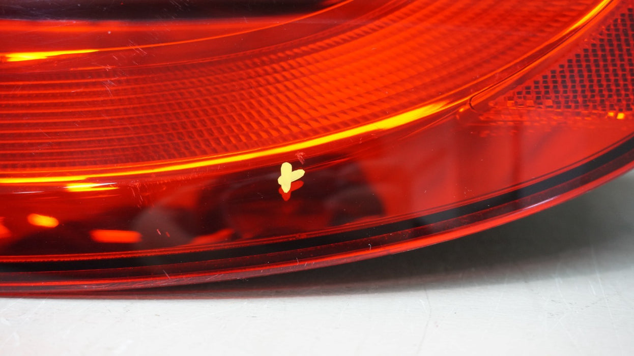 2012-2016 VOLKSWAGEN BETTLE REAR RIGHT PASSENGER SIDE TAIL LIGHT OEM