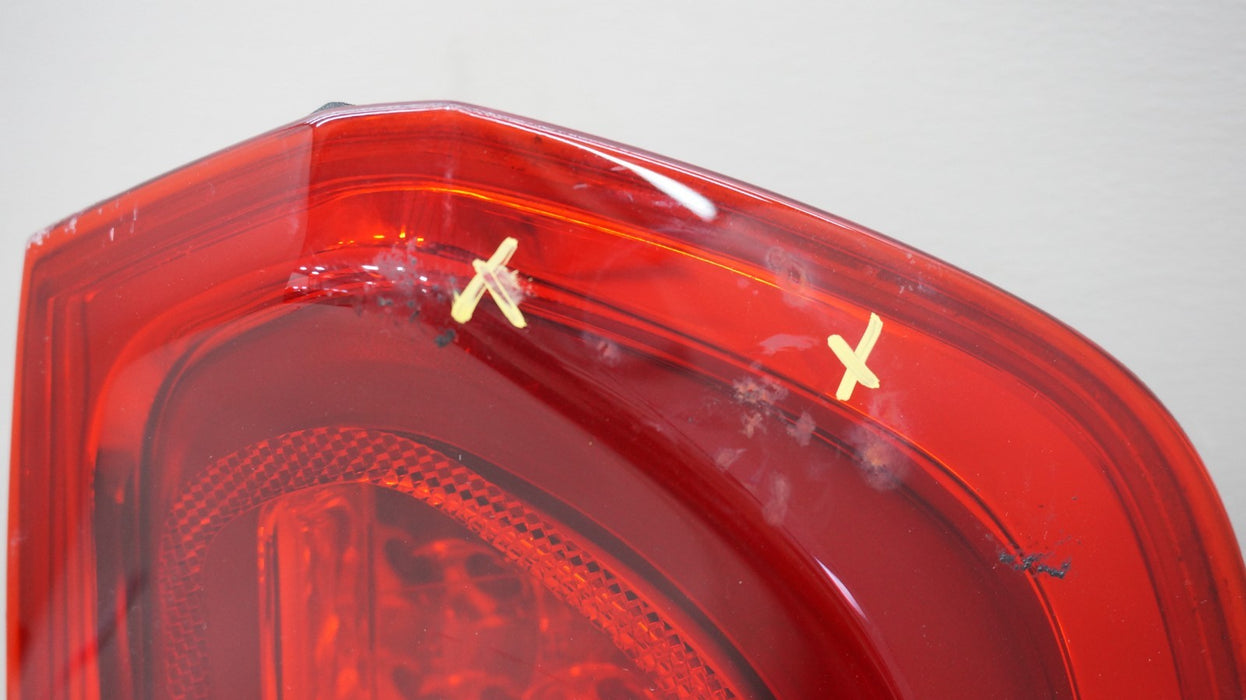 2015-2023 CHRYSLER 300 REAR RIGHT PASSENGER SIDE TAIL LIGHT OEM