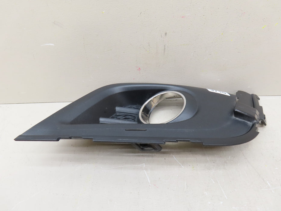 2016 2017 2018 BUICK ENVISION FRONT RIGHT PASSENGER FOG LIGHT COVER BEZEL OEM