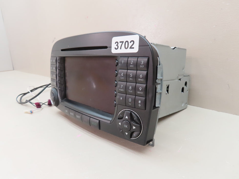 2005-2008 MERCEDES SL500 SL600 R230 RADIO COMMAND HEAD UNIT OEM A2308204289