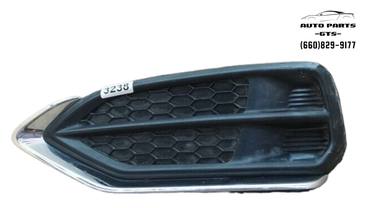 2016-2018 ACURA RDX FRONT BUMPER LEFT DRIVER SIDE FOG LIGHT GRILLE COVER OEM