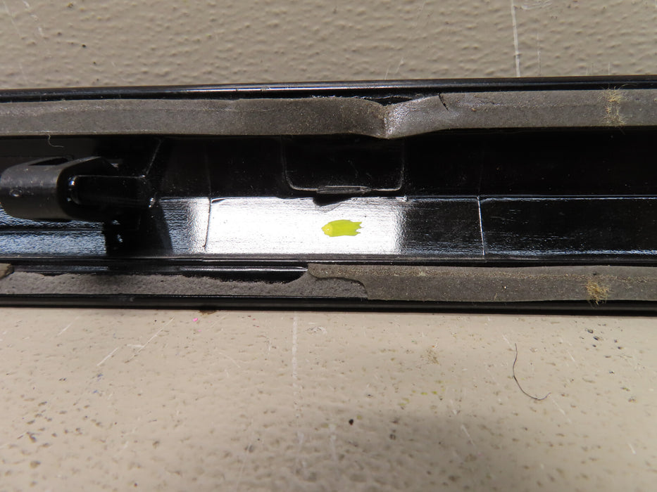 06-12 Bentley Continental Flying Spur Front RH Door Trim Strip 3SE837374C OEM
