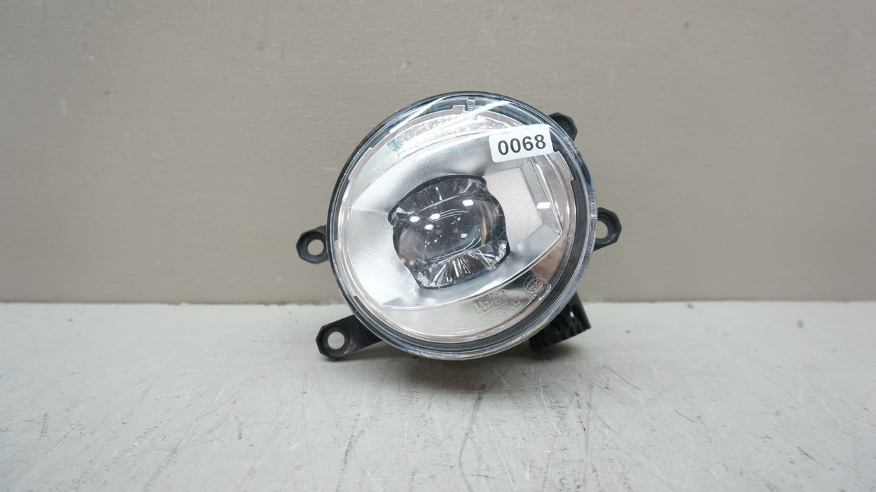 2015-2021 TOYOTA LEXUS RH RIGHT PASSENGER LED FOG LIGHT 90129103 OEM