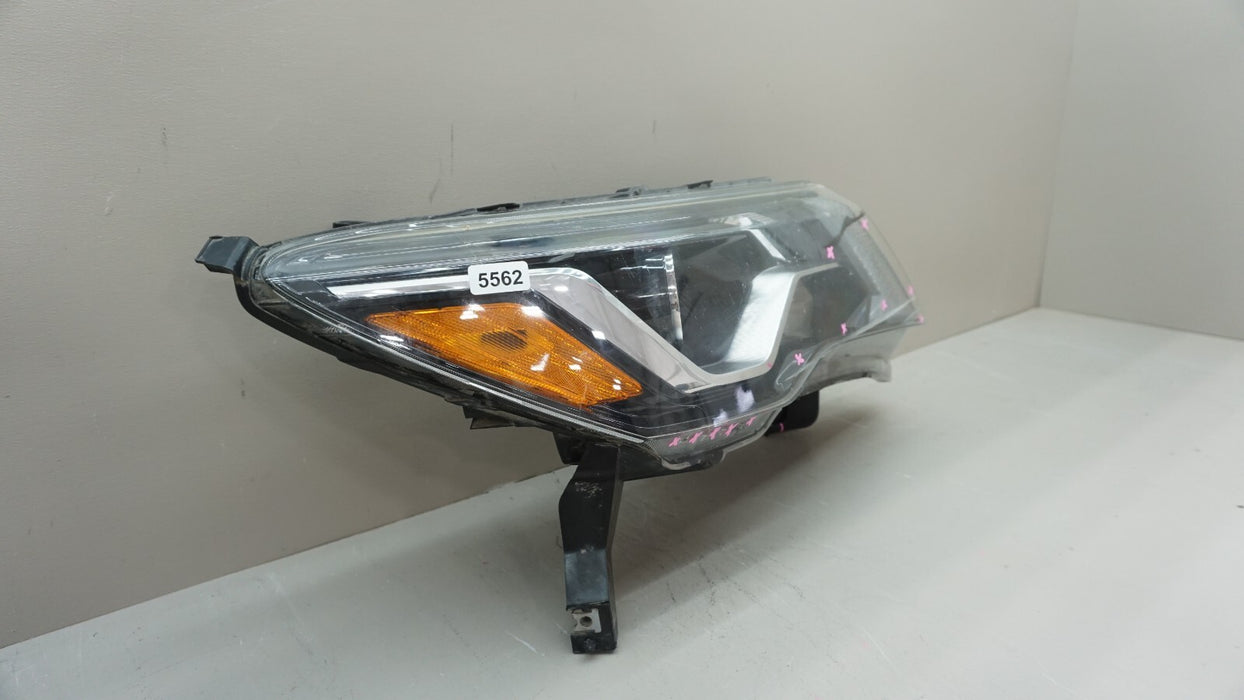 2017-2020 NISSAN PATHFINDER FRONT RIGHT PASSENGER SIDE HEADLIGHT HALOGEN OEM