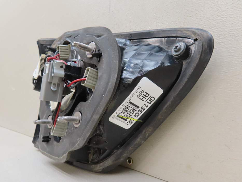 2013-2017 CHEVROLET TRAVERSE REAR RIGHT PASSENGER TAIL LIGHT INNER OEM