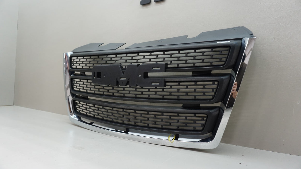 2010-2015 GMC TERRAIN FRONT UUPER CENTER RADIATOR GRILLE OEM 25914588