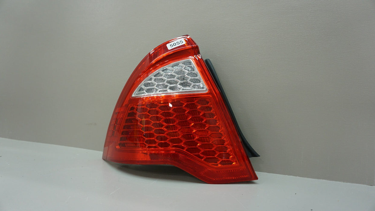 2010-2012 FORD FUSION LEFT DRIVER SIDE TAIL LIGHT 10 11 13