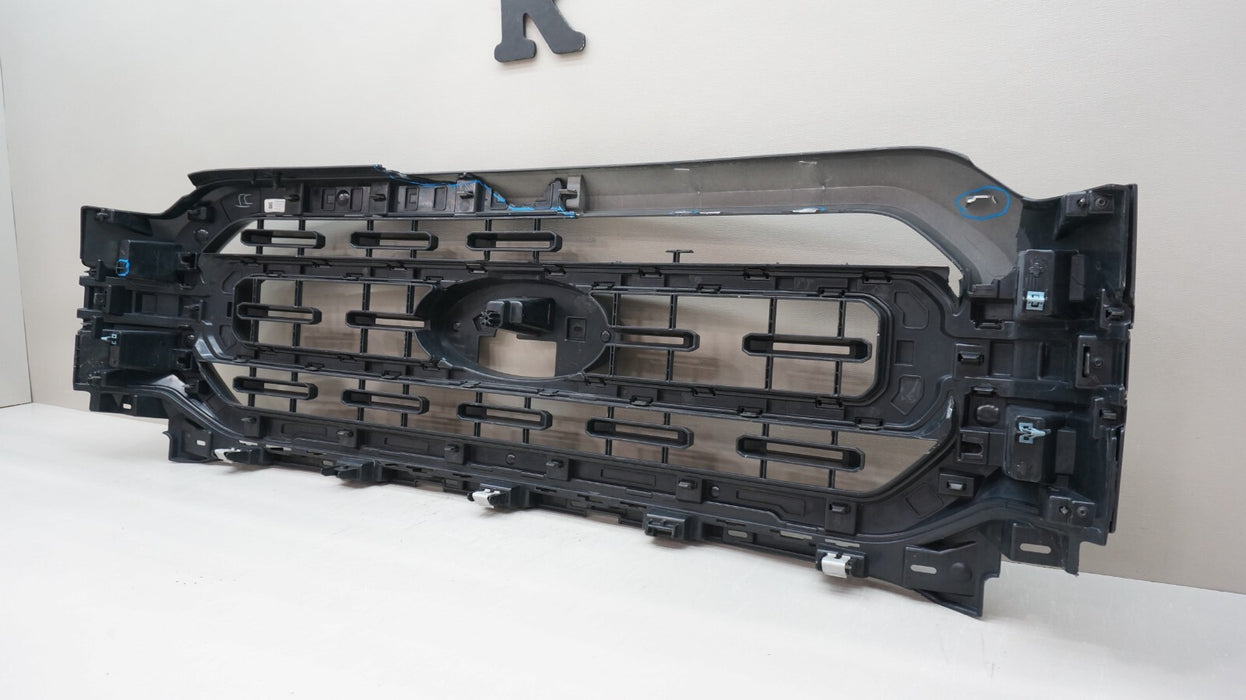 2021-2023 FORD F-150 F150 XLT FRONT BUMPER GRILLE OEM ML34-8200
