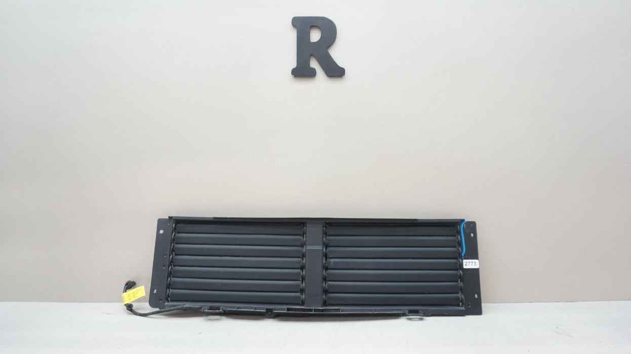 2021-2025 CHEVROLET TRAILBLAZER FRONT RADIATOR AIR SHUTTER W /MOTOR OEM 42778639