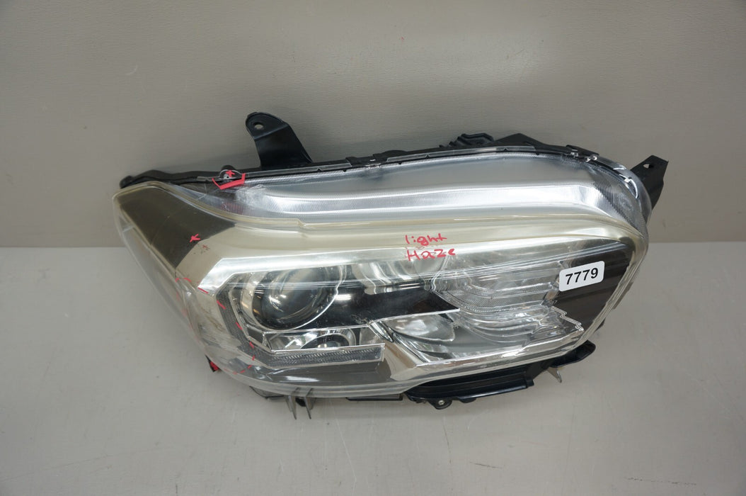 2016-2023 TOYOTA TACOMA FRONT RIGHT PASSENGER SIDE HEADLIGHT HALOGEN OEM
