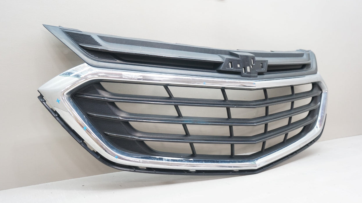 2018-2021 CHEVROLET EQUINOX FRONT BUMPER RADIATOR GRILLE OEM 84150748