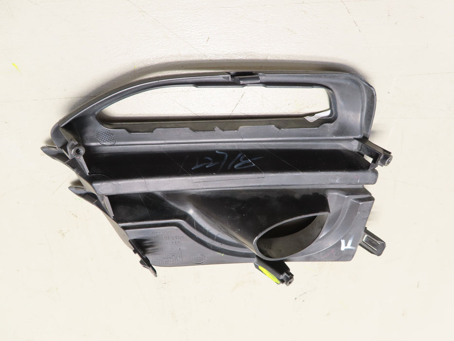 2014-2018 INFINITI Q50 FRONT RIGHT PASSENGER FOG LIGHT BEZEL COVER OEM