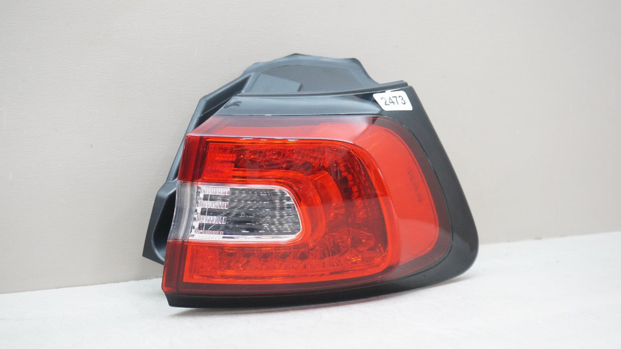 2014-2018 JEEP CHEROKEE REAR RIGHT PASSENGER SIDE TAIL LIGHT OEM