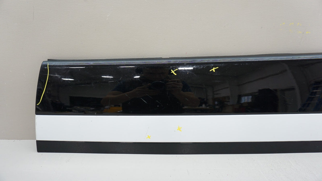 2018-2019 RANGE ROVER VELAR FRONT RIGHT OUTER DOOR TRIM MOLDING OEM JBA2-21064