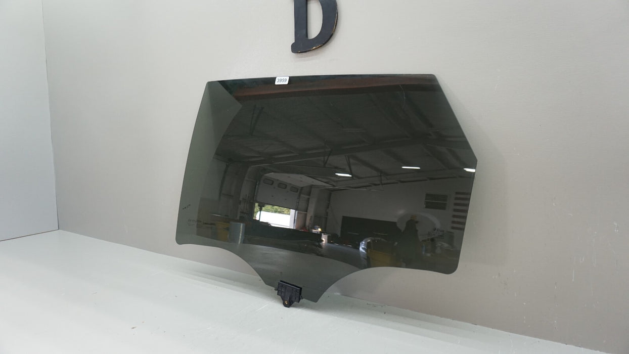 2021-2023 KIA SELTOS REAR LH LEFT DRIVER SIDE DOOR GLASS WINDOW OEM 43R016943