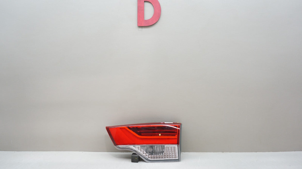 2017-2019 TOYOTA HIGHLANDER REAR RIGHT SIDE INNER TAIL LIGHT AFTERMARKET CAPA