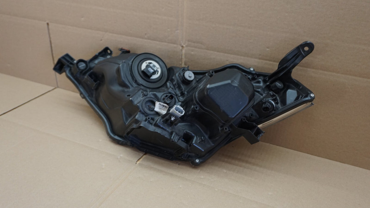2014-2016 TOYOTA COROLLA FRONT RIGHT PASSENGERS SIDE HEADLIGHT OEM 14 15 16