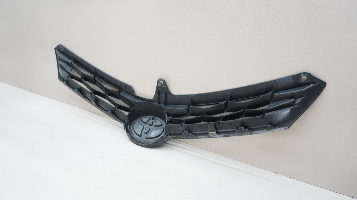 2014-2016 TOYOTA COROLLA S FRONT UPPER BUMPER GRILLE OEM 53100-02570