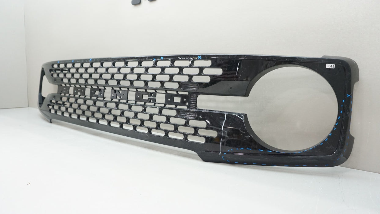 2022-2024 FORD BRONCO FRONT BUMPER RADIATOR GRILLE OEM M2DB8150