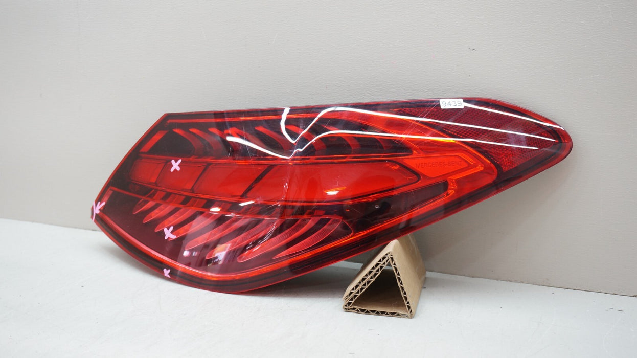 2022-2023 MERCEDES BENZ C300 REAR RH RIGHT PASSENGER SIDE LED TAIL LIGHT OEM