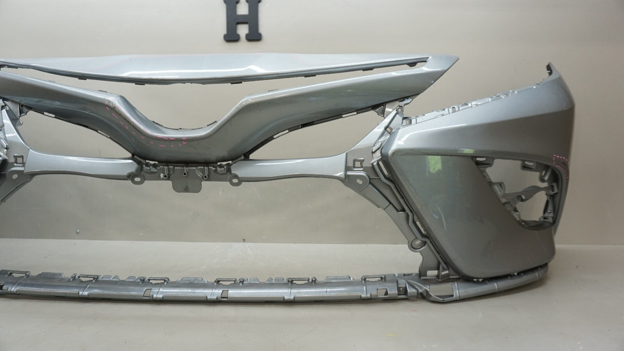 2018-2019 TOYOTA CAMRY SE XSE SEDAN FRONT BUMPER COVER PANEL OEM 52119-06E20