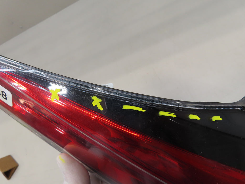 2016-2018 TOYOTA RAV4 REAR RIGHT PASSENGER INNER TAIL LIGHT OEM 81580-0R03100