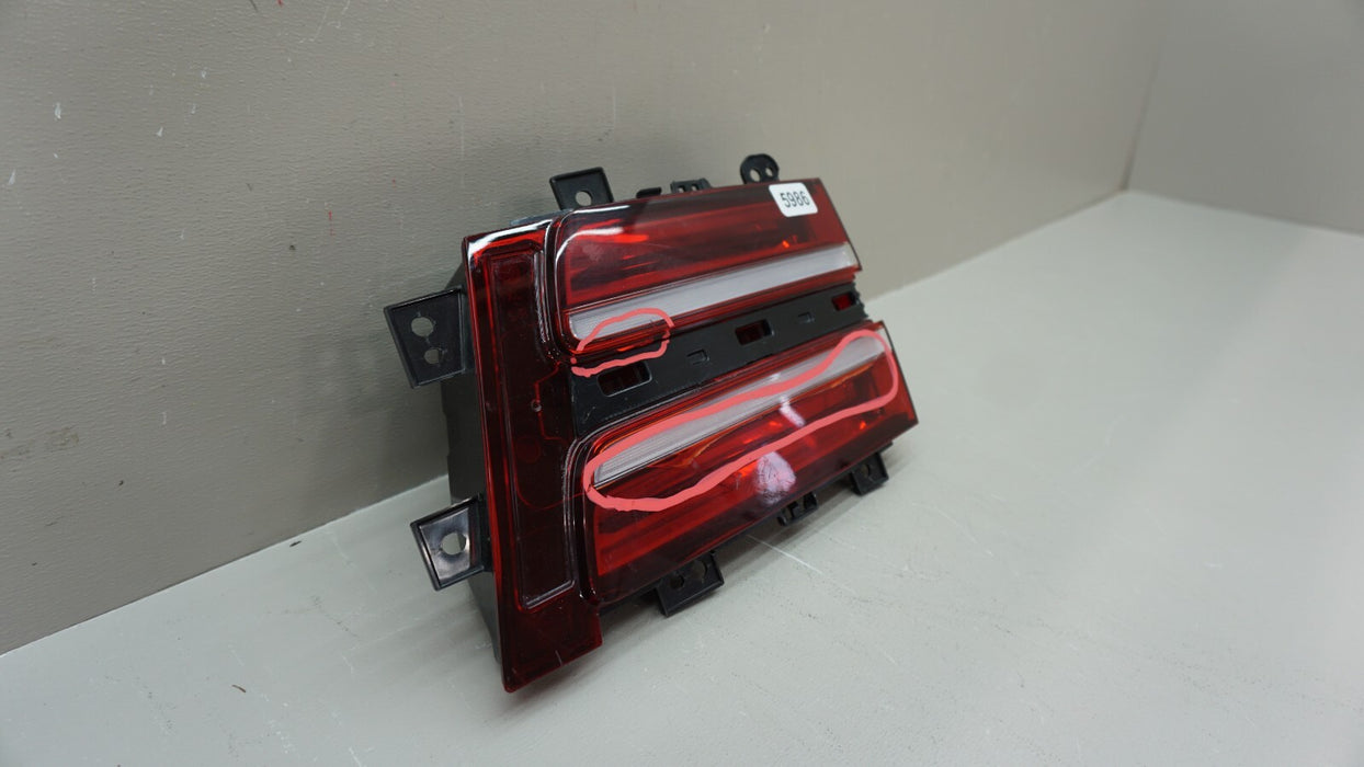 2021 GENESIS GV80 REAR RH RIGHT PASSENGER SIDE INNER TAIL LIGHT OEM