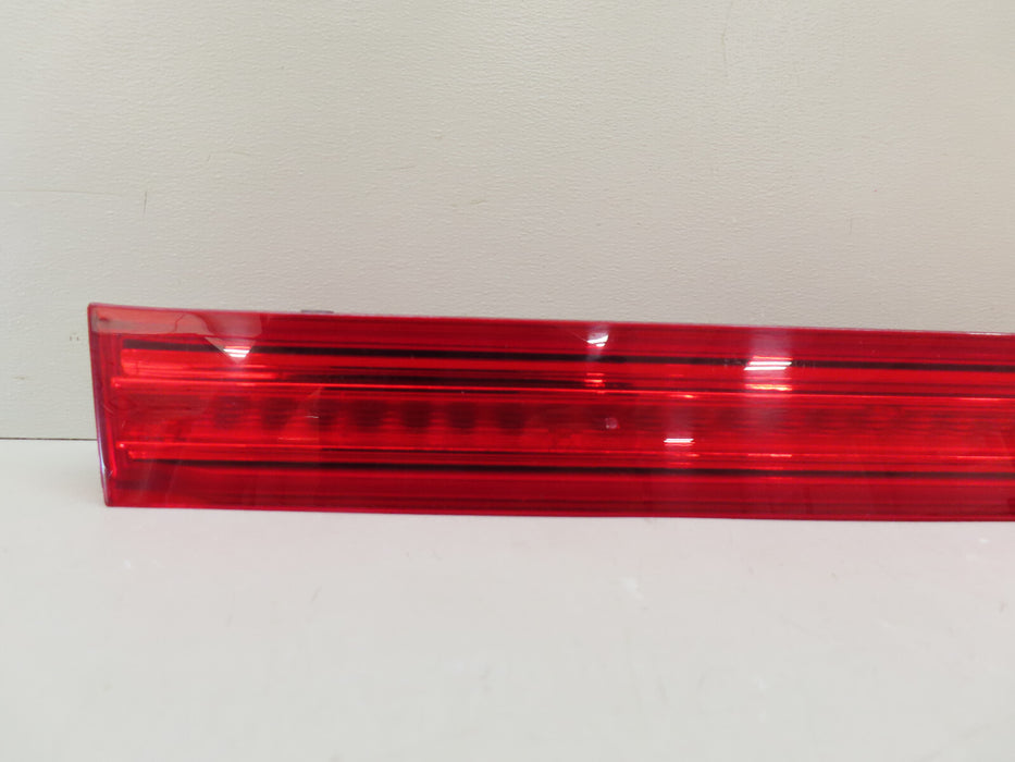 2015-2019 LINCOLN MKC REAR LIFTGATE CENTER LED TAIL LIGHT OEM