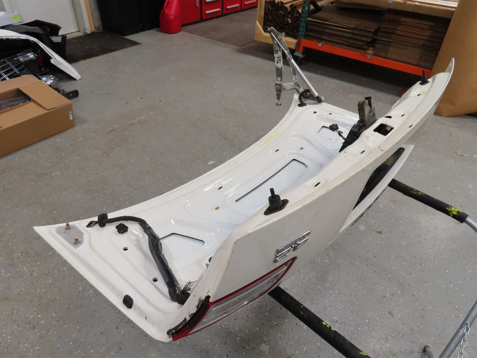 2004 2005 2006 2007 AUDI A8 L REAR TRUNK LIP SHELL OEM