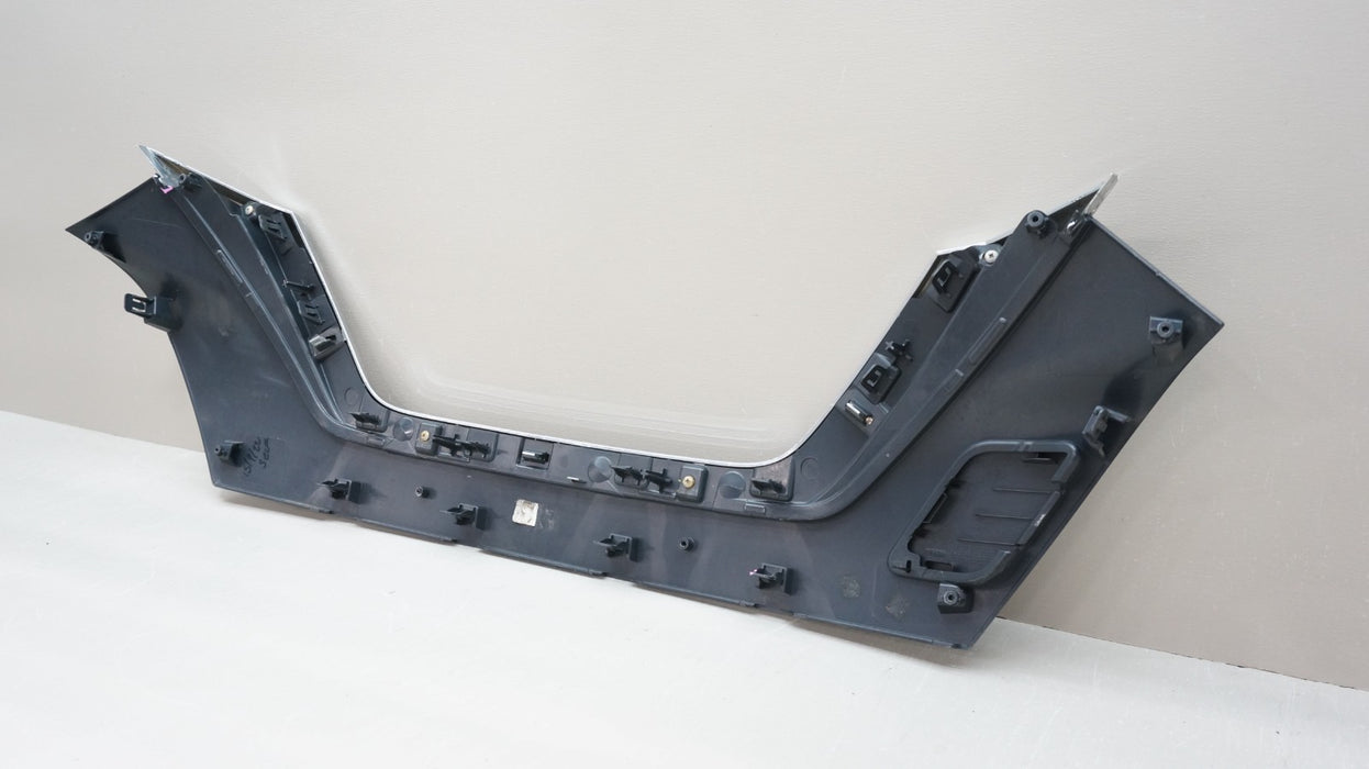 2020-2022 NISSAN VERSA FRONT BUMPER RADIATOR GRILLE MOLDING OEM 620705EE0A