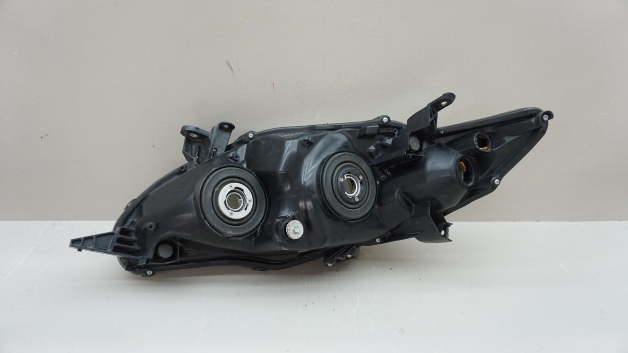 2011-2013 TOYOTA COROLLA FRONT RIGHT PASSENGER SIDE HEADLIGHT HALOGEN OEM
