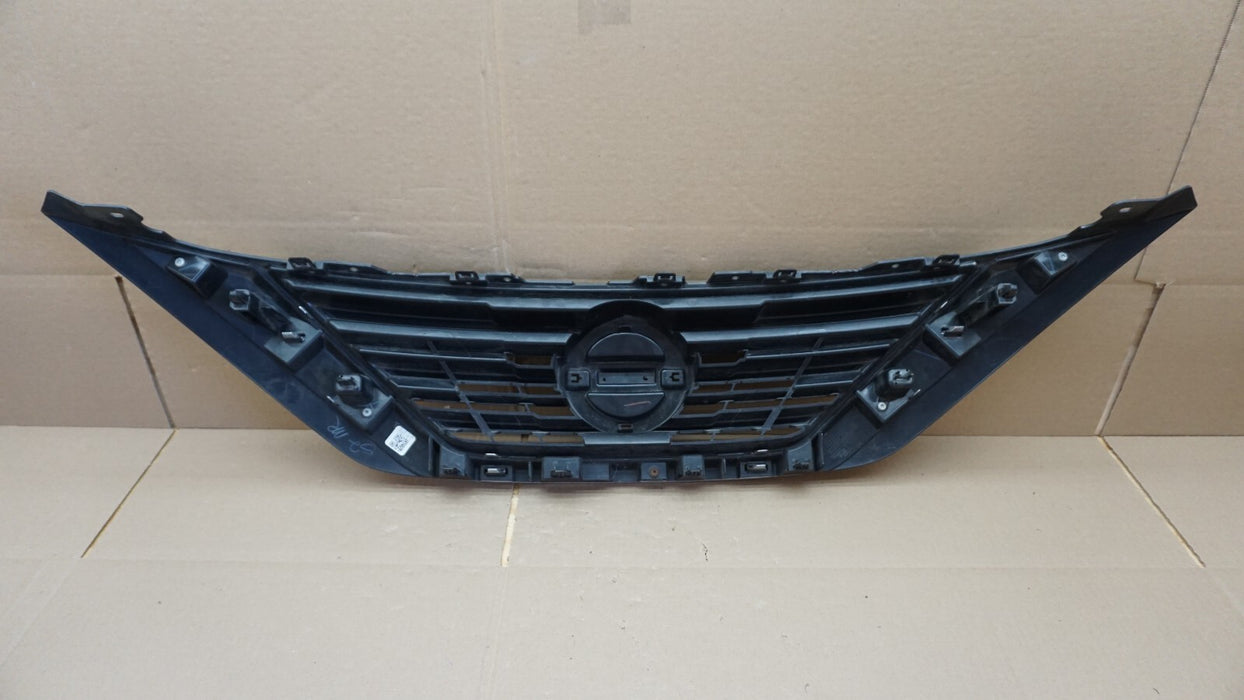 2016-2018 NISSAN ALTIMA FRONT BUMPER RADIATOR GRILLE GRILL W/ CHROME MOLDING OEM