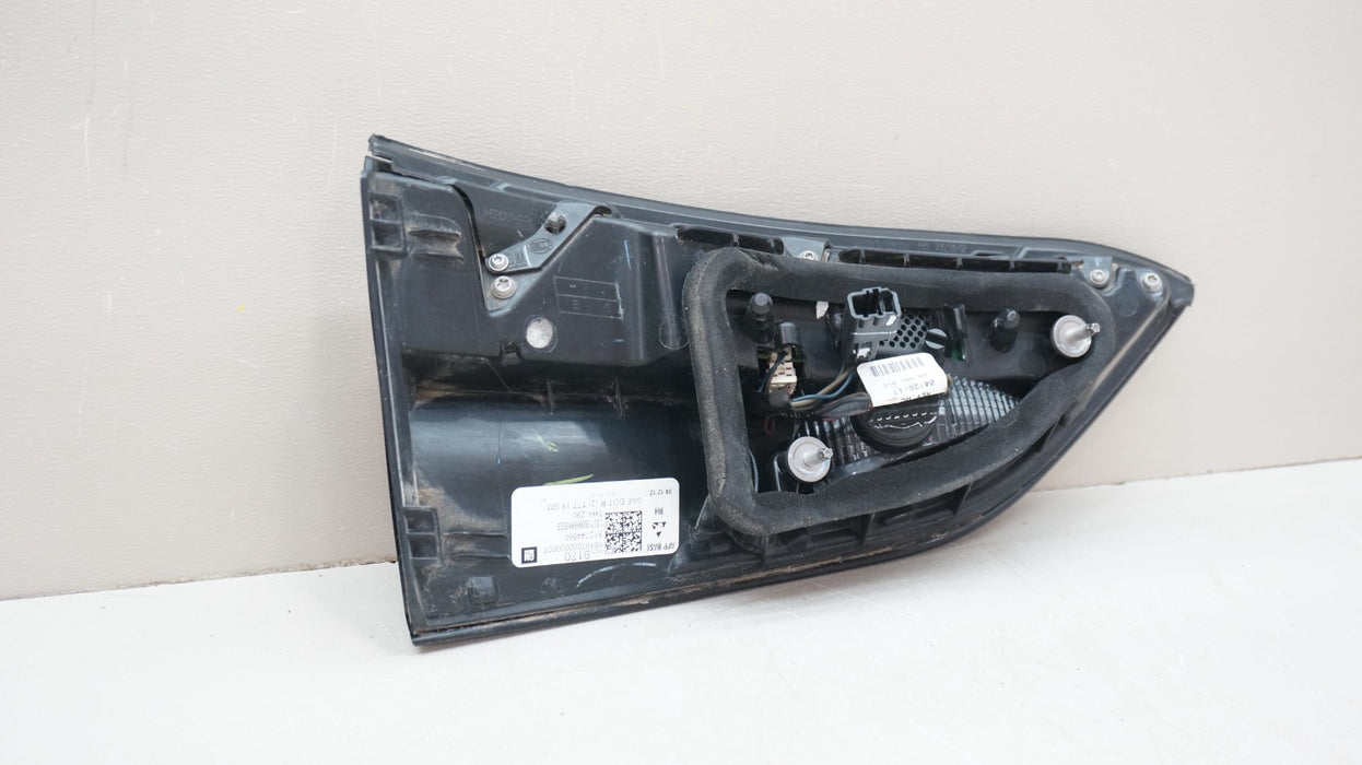 2018-2021 GMC TERRAIN REAR RIGHT PASSENGER SIDE INNER TAIL LIGHT OEM