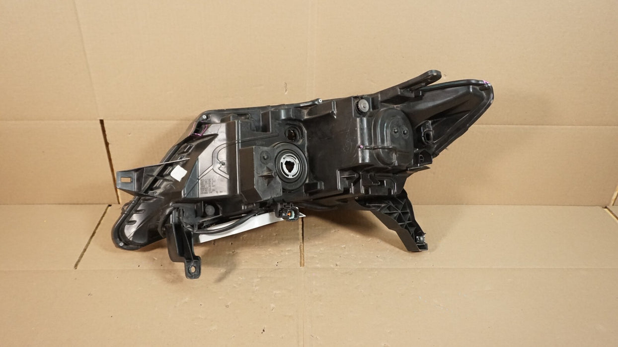 2017-2020 NISSAN PATHFINDER FRONT RIGHT RH PASSENGER SIDE HEADLIGHT HALOGEN OEM