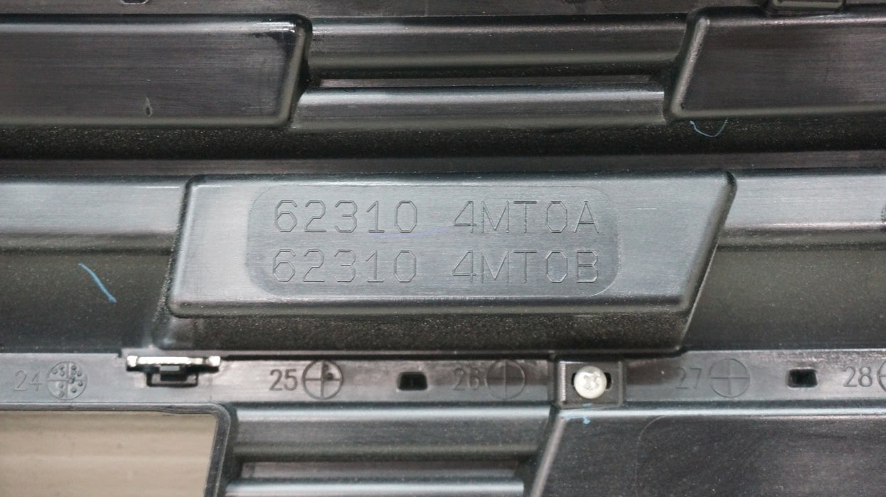 2024-2025 NISSAN ROGUE FRONT BUMPER RADIATOR GRILLE OEM 623104MT0A