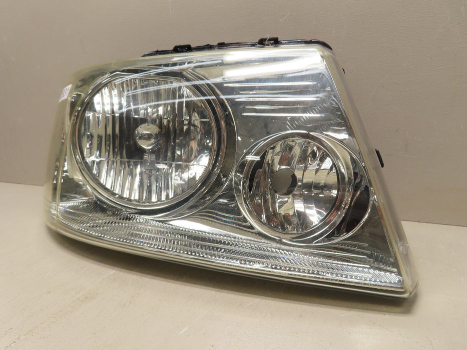 2004-2008 FORD F150 FRONT RIGHT PASSENGER SIDE HEADLIGHT HALOGEN