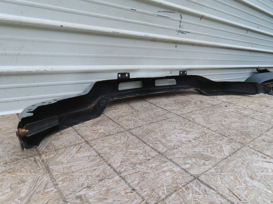 2003-2007 GMC SIERRA 1500-2500 FRONT UPPER METAL BUMPER OEM P#15098990
