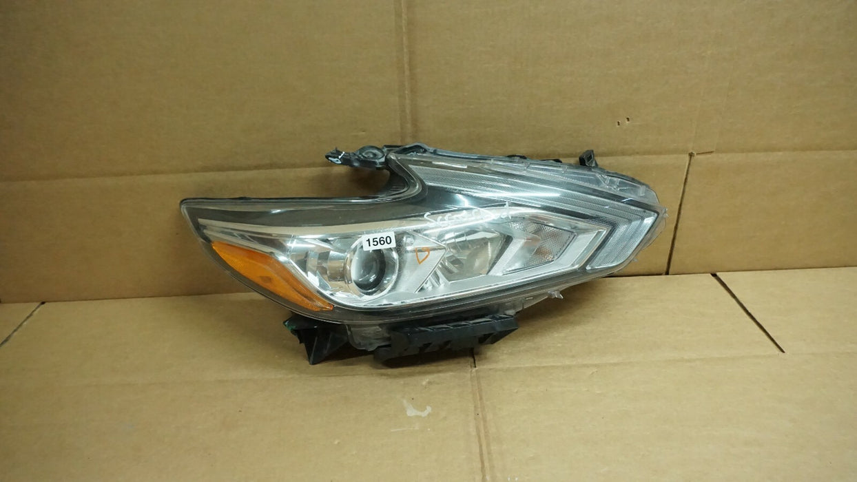 2016-2018 NISSAN ALTIMA RIGHT PASSENGER SIDE HALOGEN HEADLIGHT HEADLAMP OEM