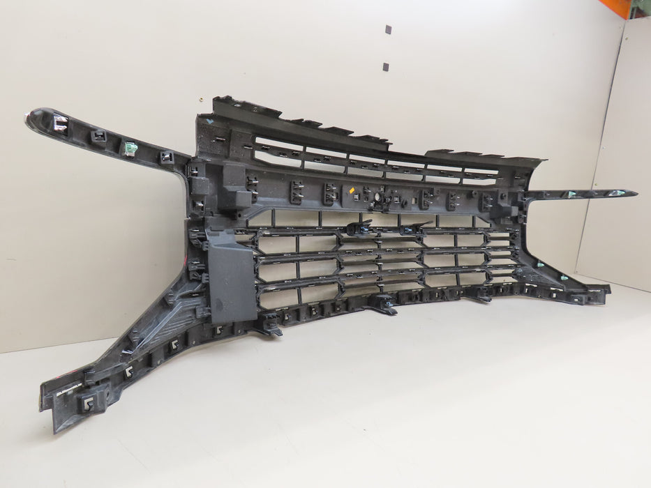 2024 CHEVROLET TAHOE, SUBURBAN FRONT RADIATOR GRILL GRILLE OEM