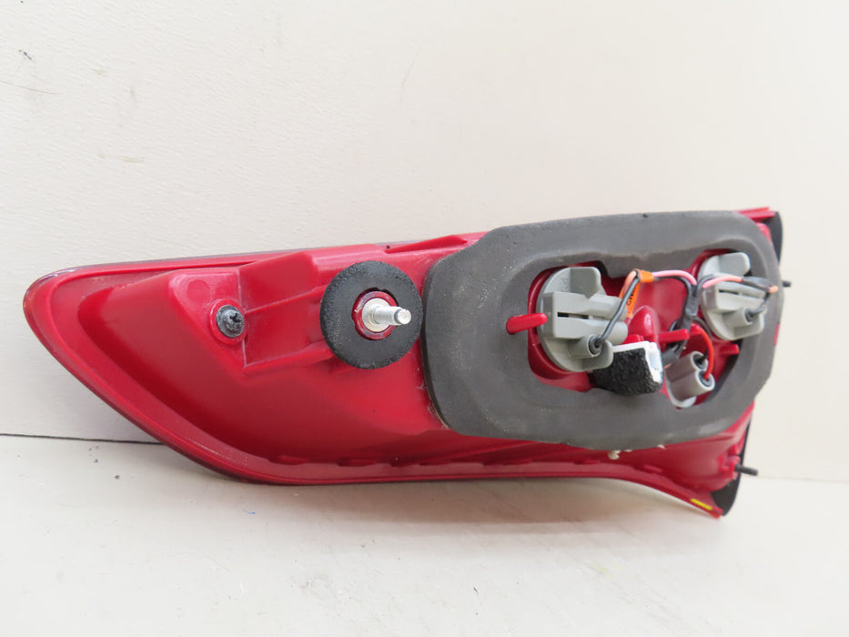 2016 2017 2018 HYUNDAI TUCSON REAR LEFT DRIVER TAIL LIGHT INNER OEM