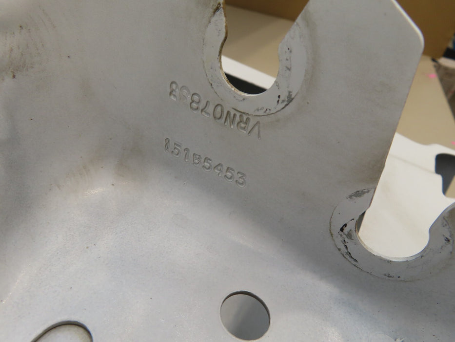 2015-2018 CHEVROLET SILVERADO 1500 2500 3500 FRONT LEFT SIDE FENDER OEM 22935934