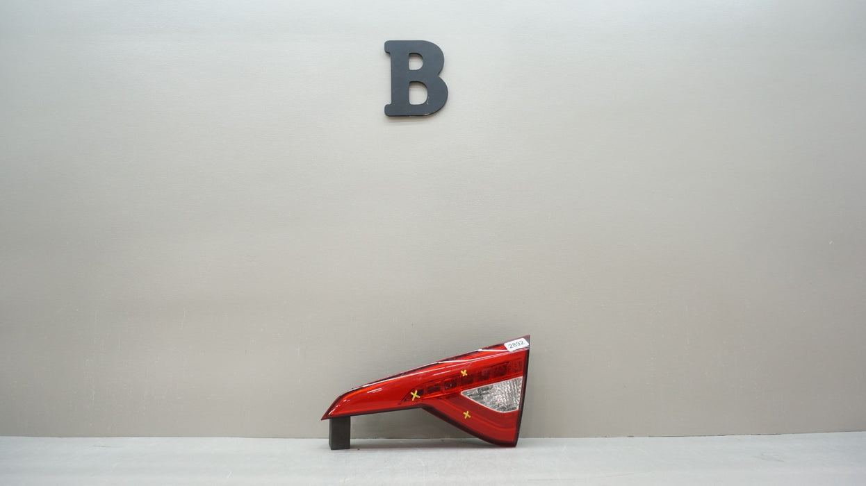2015-2017 HYUNDAI SONATA REAR RIGHT PASSENGER SIDE INNER TAIL LIGHT OEM