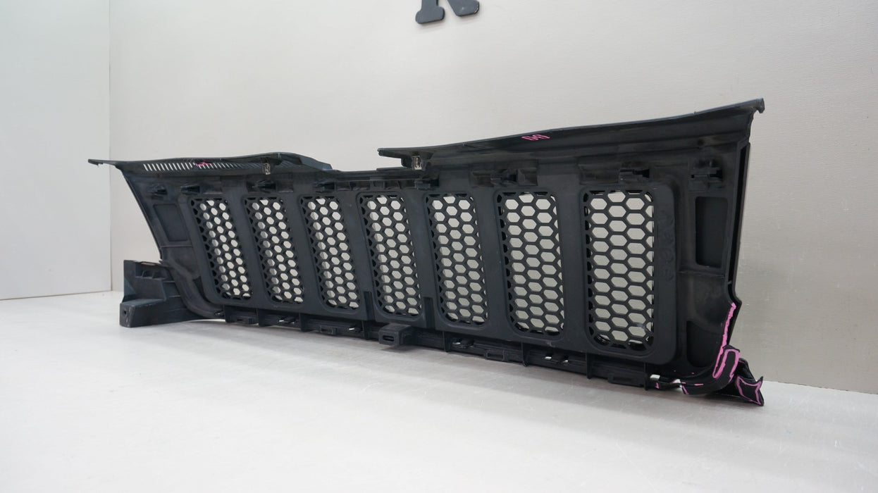 2011-2013 JEEP GRAND CHEROKEE FRONT BUMPER RADIATOR GRILLE OEM