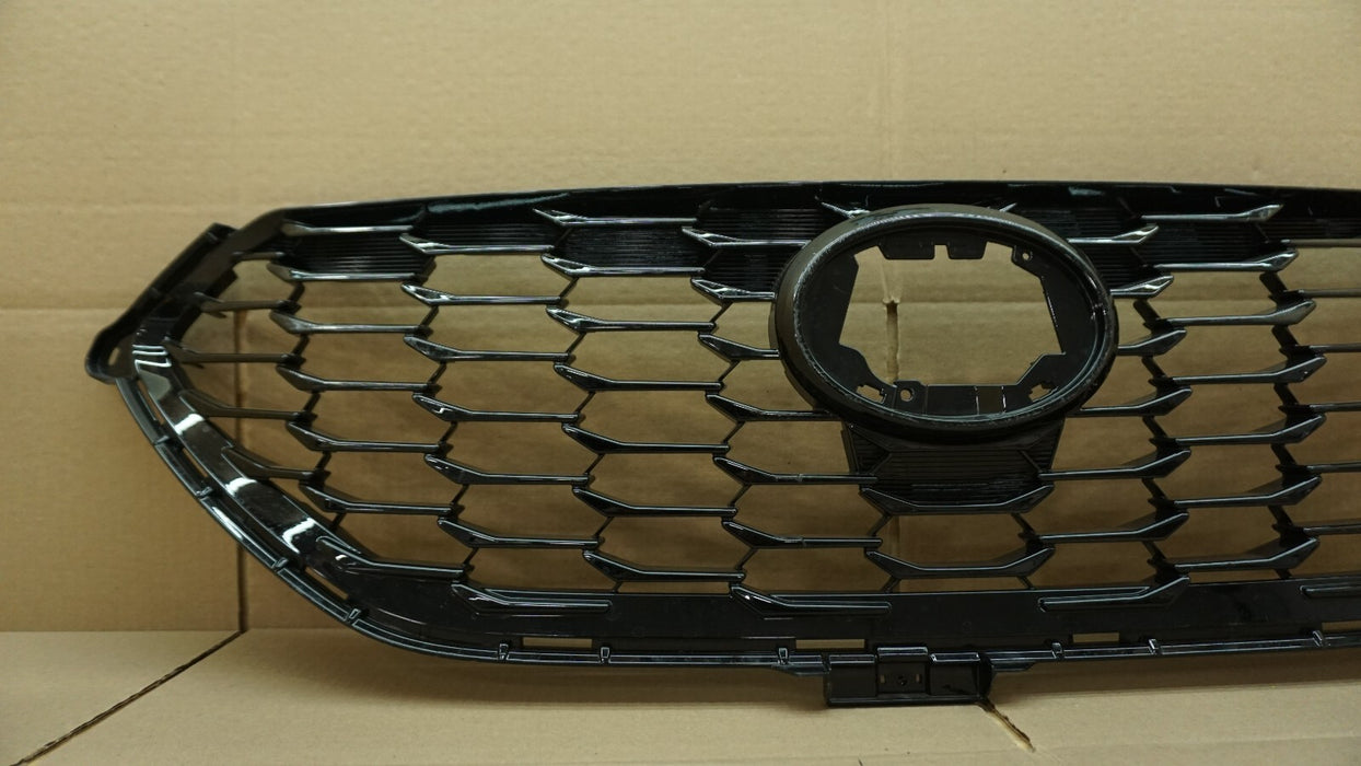 2020-2021 TOYOTA HIGHLANDER FRONT BUMPER CENTER GRILL GRILLE OEM 53111-0E330