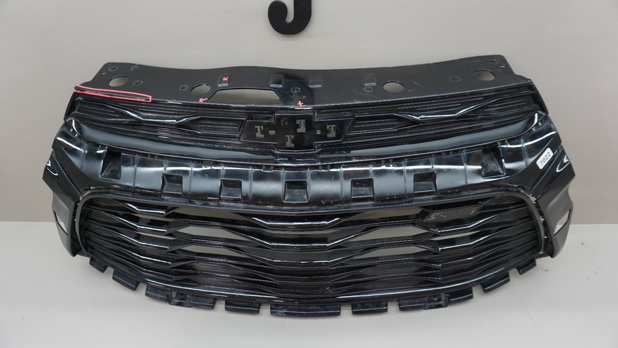 2021-2022 CHEVROLET TRAILBLAZER RS FRONT BUMPER GRILLE GRILL 42752116 OEM 21 22