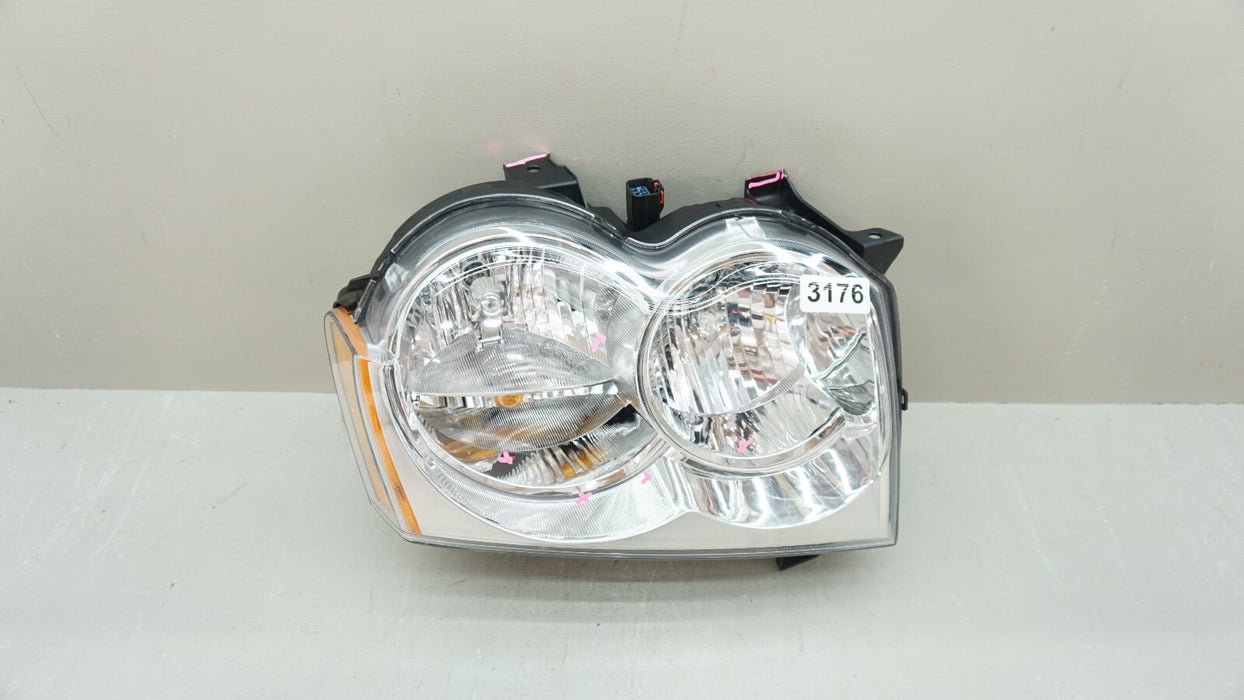 2005-2007 JEEP GRAND CHEROKEE FRONT PASSENGER HEADLIGHT HALOGEN AFTERMARKET